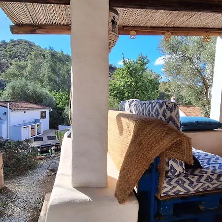 El Agua Da Vida Holiday home Comares