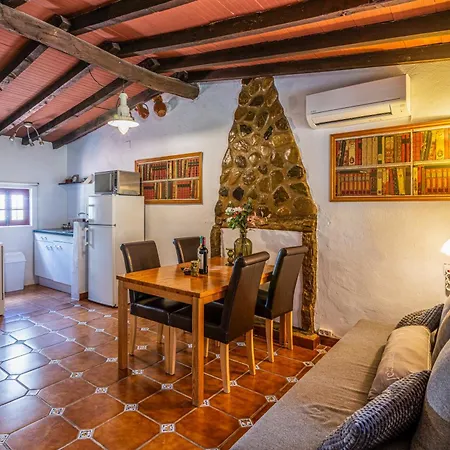 Holiday home El Agua Da Vida